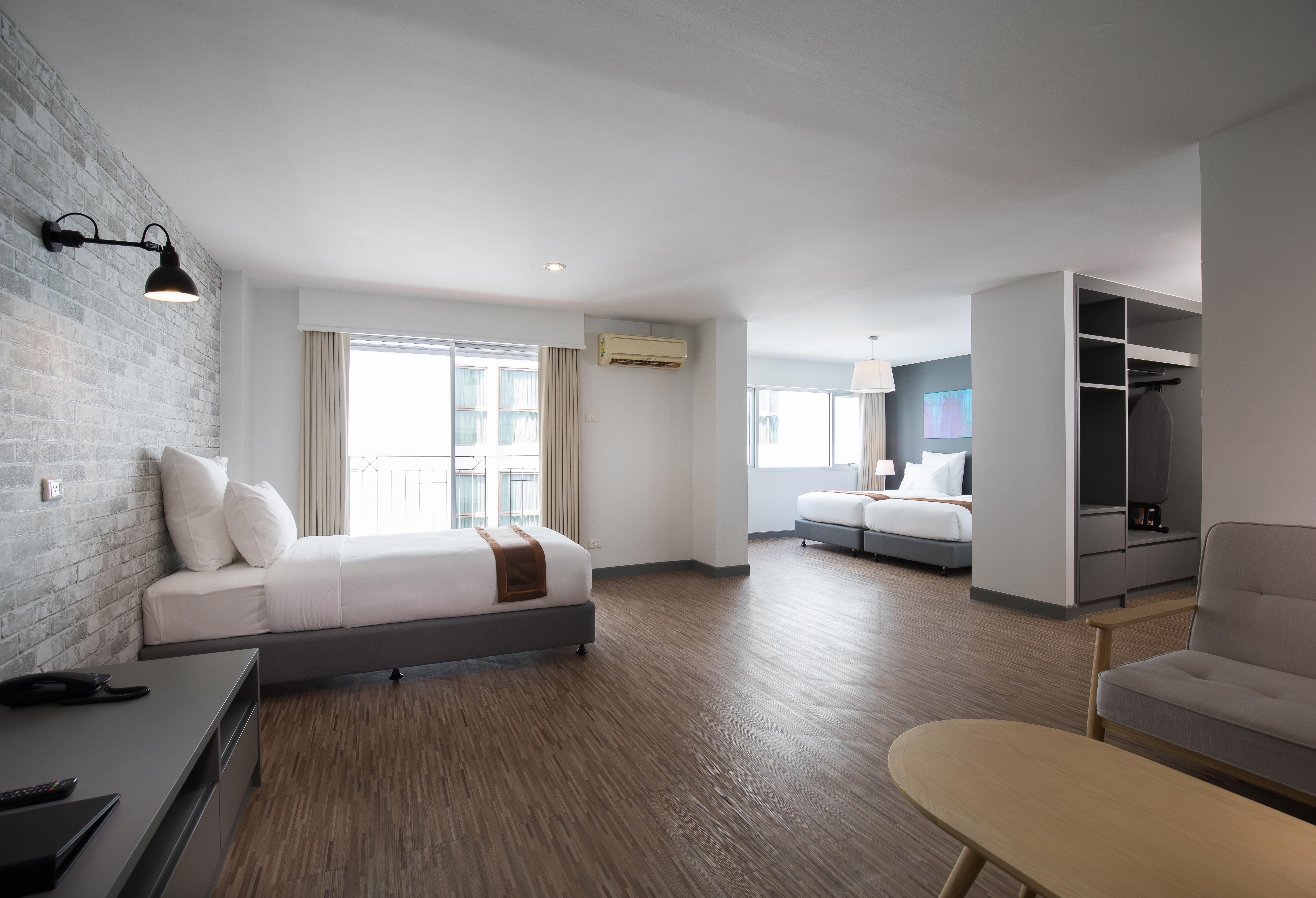 Journeyhub Pattaya Central Exteriör bild